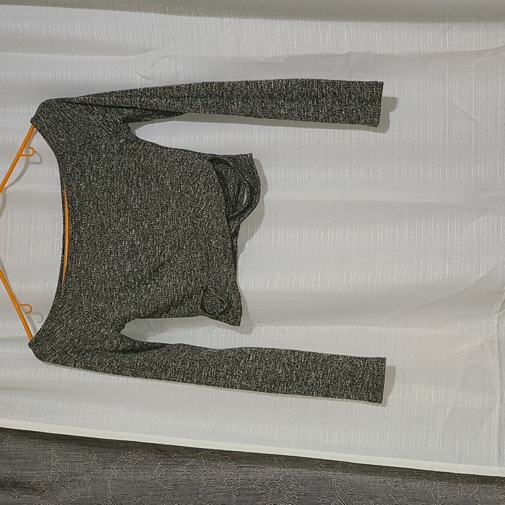 Green crop top